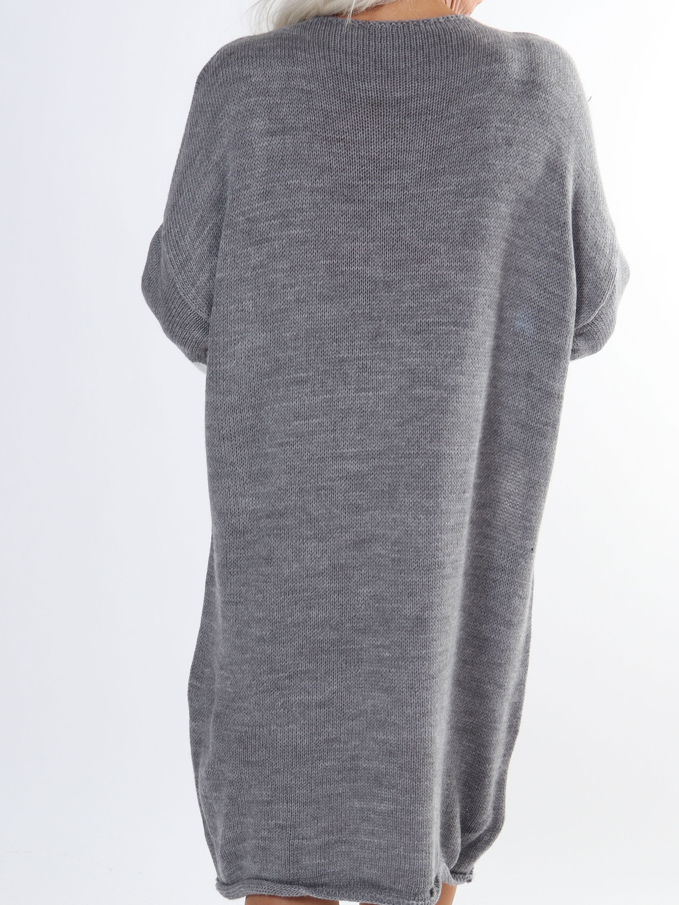 Love - Plus size strikkjole med brede striber og skrift